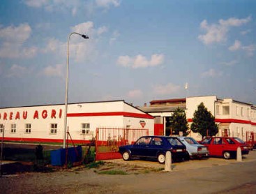 Prodejna a servis zemědělské techniky